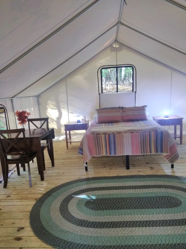 Safari Tents (United States of America, Johnsburg, New York)