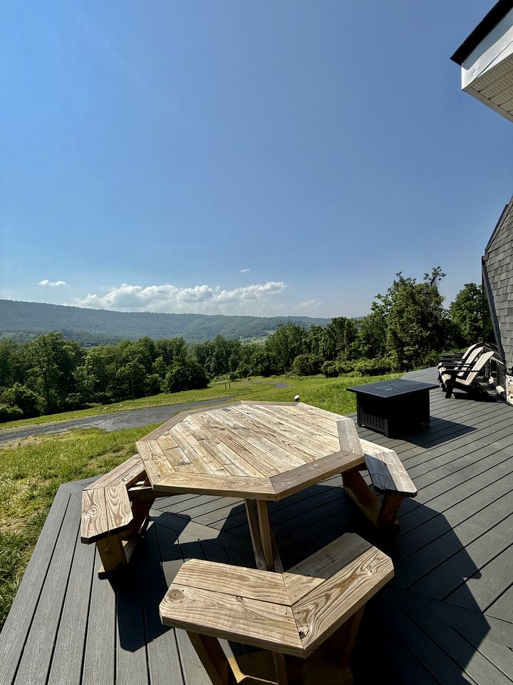 Gorgeous Spacious Geodesic Dome with Incredible Views for an Unforgettable Escape near Front Royal, Virginia