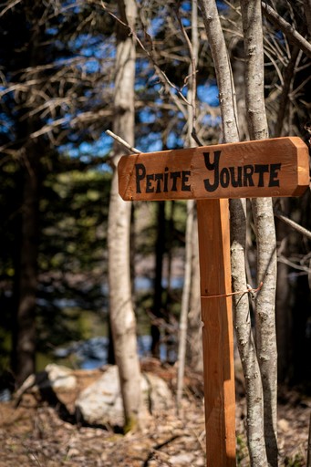 Yurts (Canada, --, --)