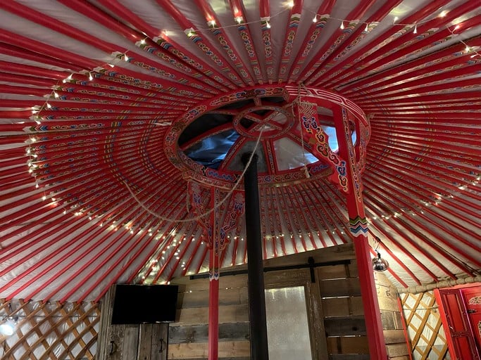Yurts (Canada, --, Ontario)
