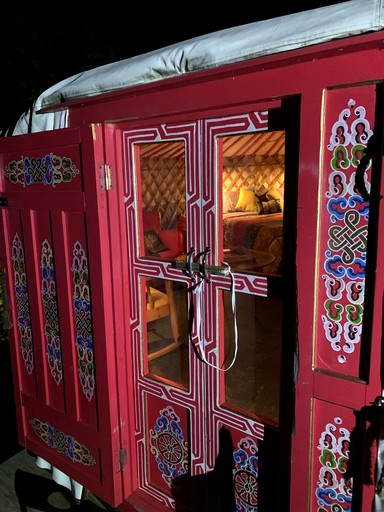Yurts (Canada, --, Ontario)