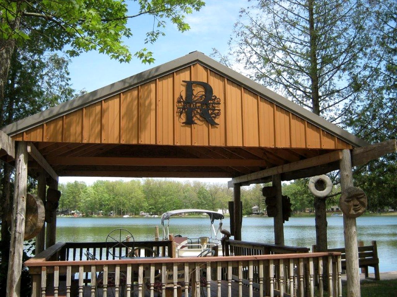 Blissful Lakeside Vacation Home with Pavilion and Dock near Woodland Park in Bitely, Michigan