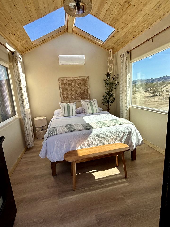 Cute Casita with Incredible Amenities for a Unique Romantic Getaway in Joshua Tree, California