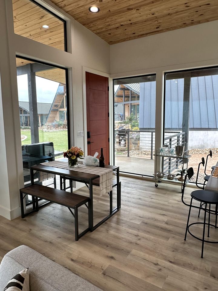 Charming Rancho-Style Cabin with Hot Tub & Sunset Views near Gruene in New Braunfels, Texas