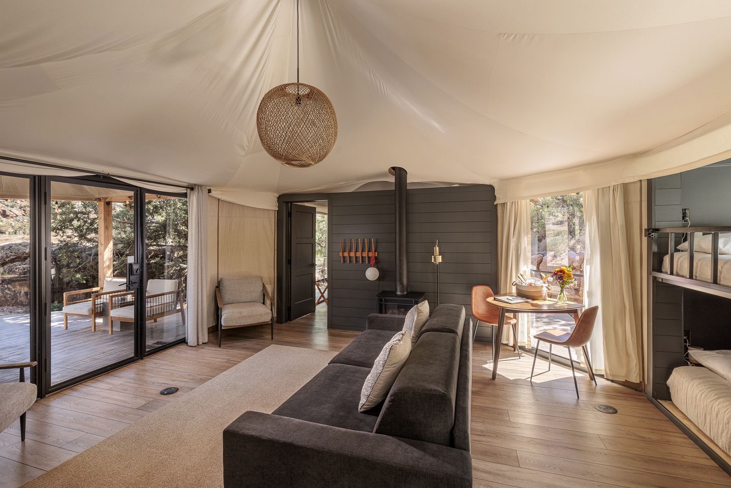Beautiful Safari Tent with Incredible Scenery for a Unique Getaway near Zion National Park in Utah