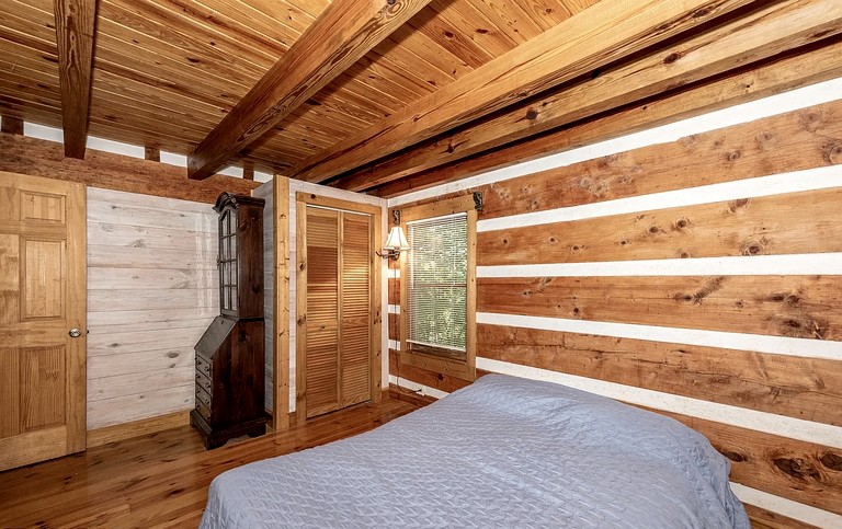 Cabins (United States of America, Newberg, Oregon)