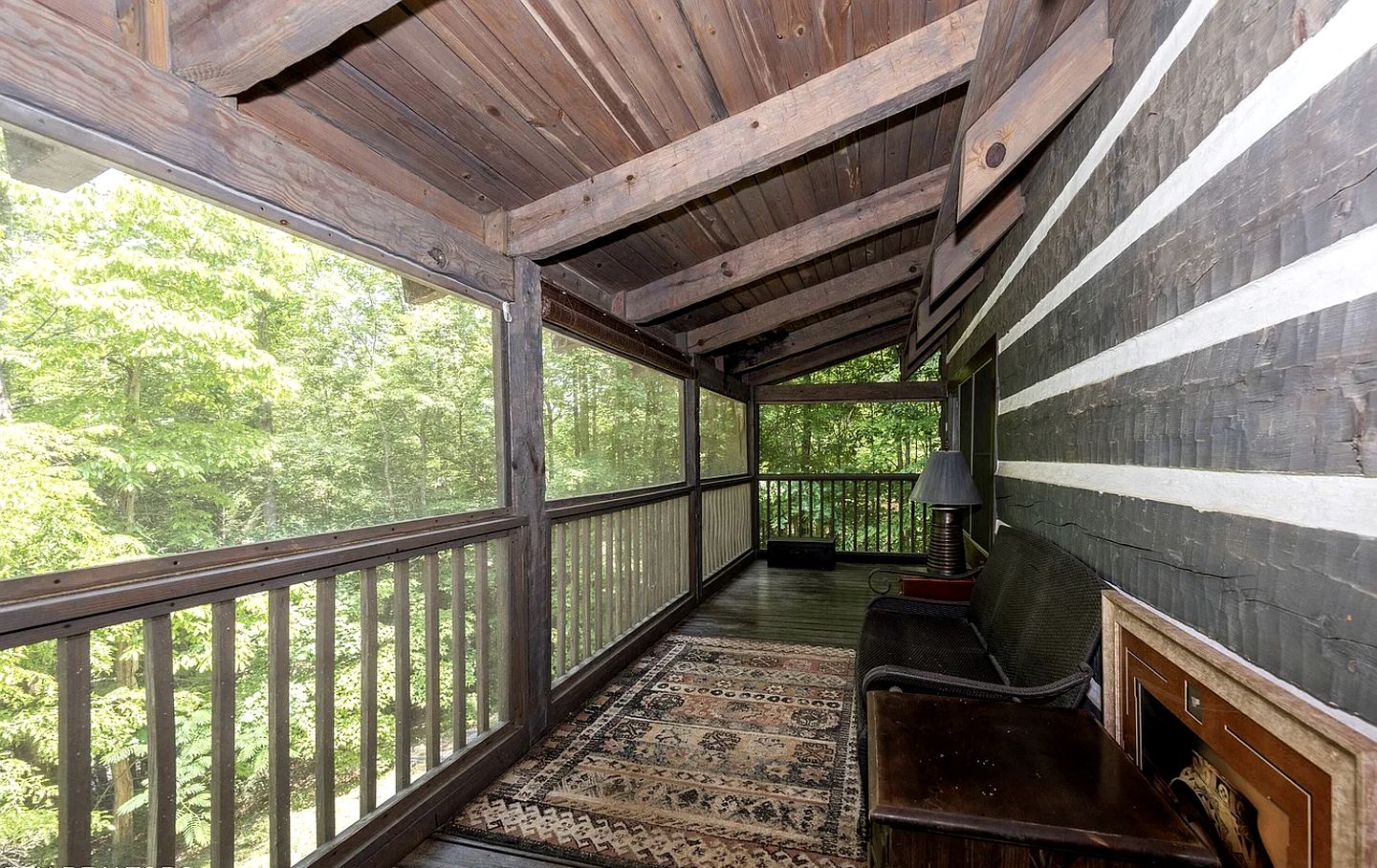 Peaceful Hillside Retreat with Panoramic Valley Views near Wineries in Newberg, Oregon