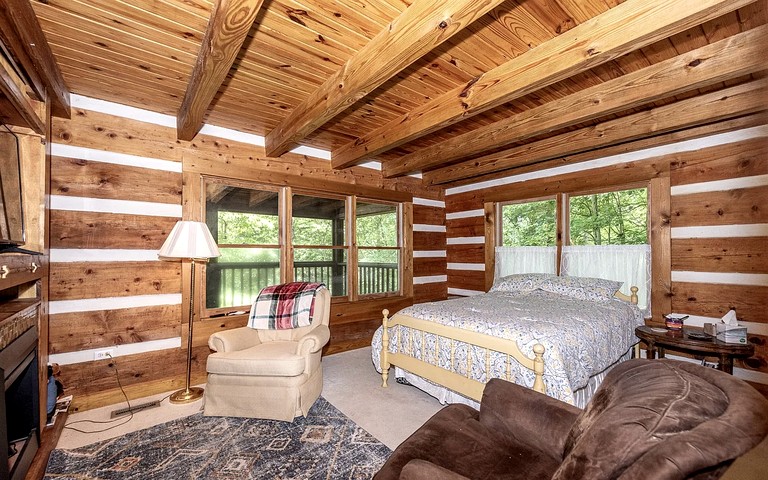 Cabins (United States of America, Newberg, Oregon)