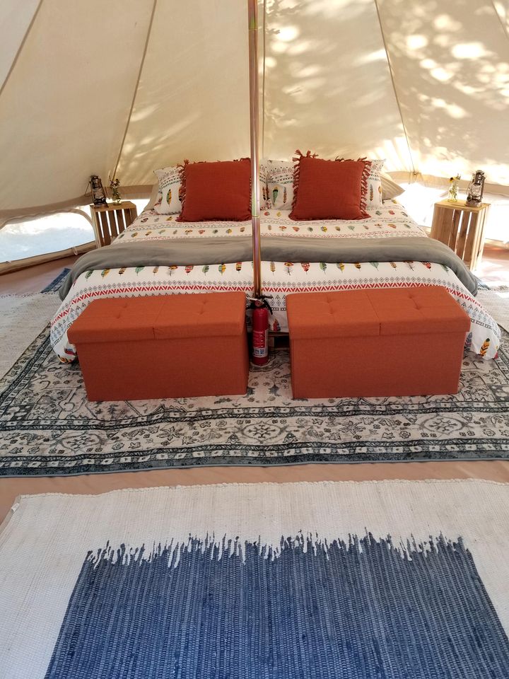 Cozy Off-Grid Bell Tent Glamping Retreat on a Regenerative Farm in Willow Creek, California
