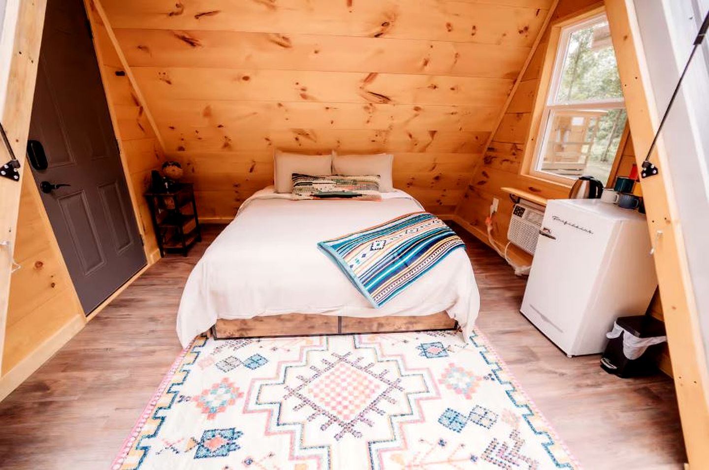 Cozy Modern A-Frame with Private Access Trail to Black Creek in Robbins, Tennessee