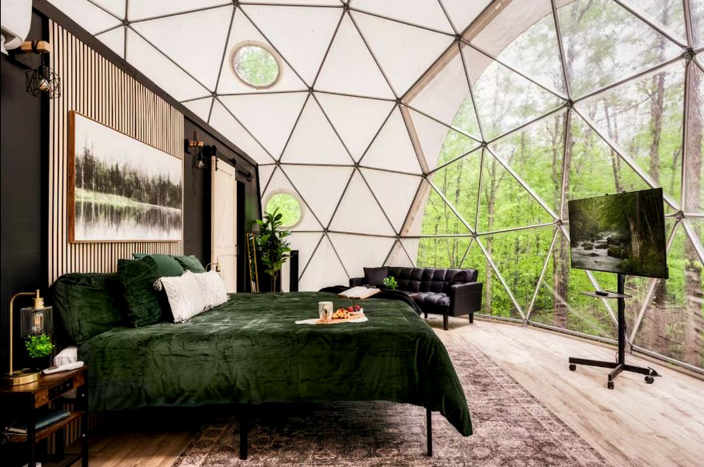 Luxurious Dome Surrounded by Nature for a Unique Romantic Escape near Brimstone and Big South Fork in Tennessee
