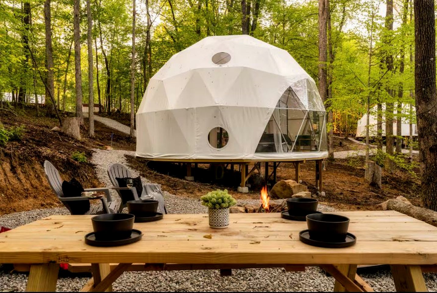 Cozy Dome Nestled in the Trees for an Unforgettable Couples Glamping Getaway in Scott County, Tennessee