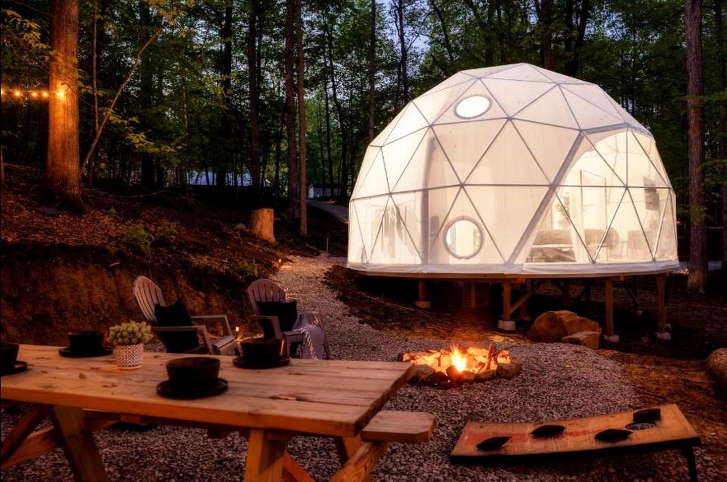 Cozy Dome Nestled in the Trees for an Unforgettable Couples Glamping Getaway in Scott County, Tennessee