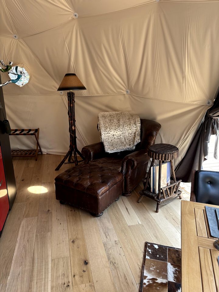 Luxurious Dome with Stunning Views for a Romantic Glamping Getaway by Swan Lake, New York