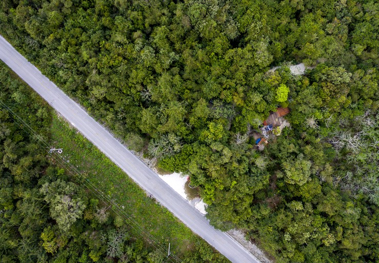 Yurts (Mexico, Puerto Morelos, Quintana Roo)