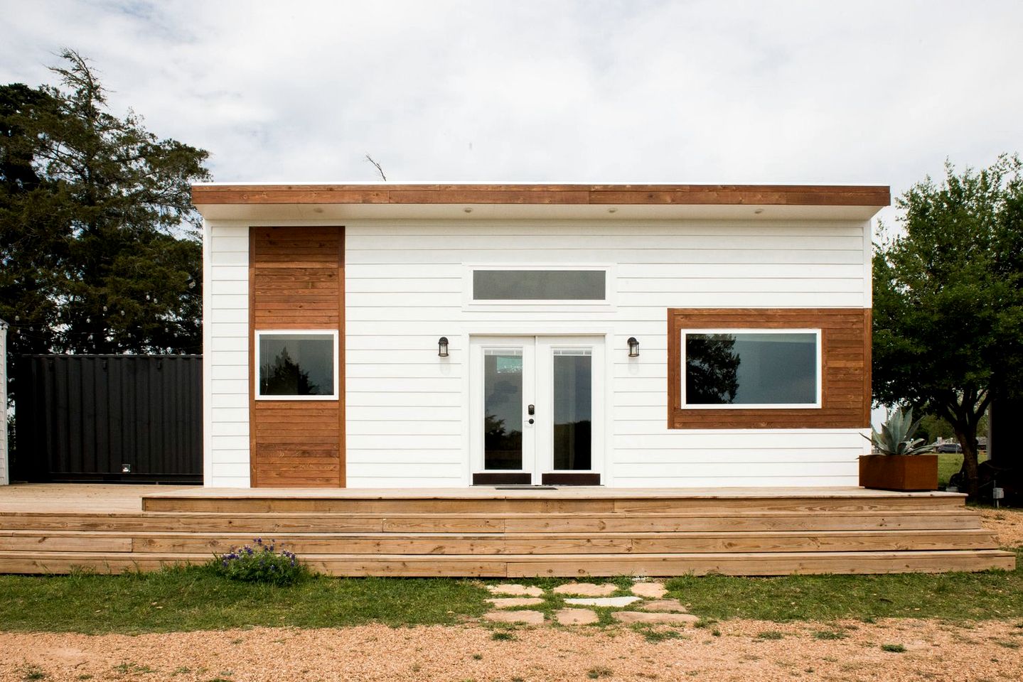 Cute Cozy Cottage for an Amazing Getaway in Round Top, Texas