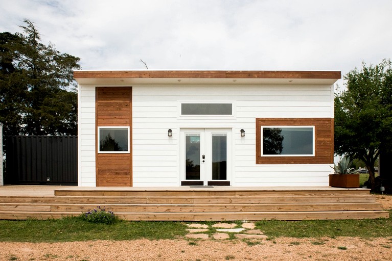 Cute Cozy Cottage for an Amazing Getaway in Round Top, Texas