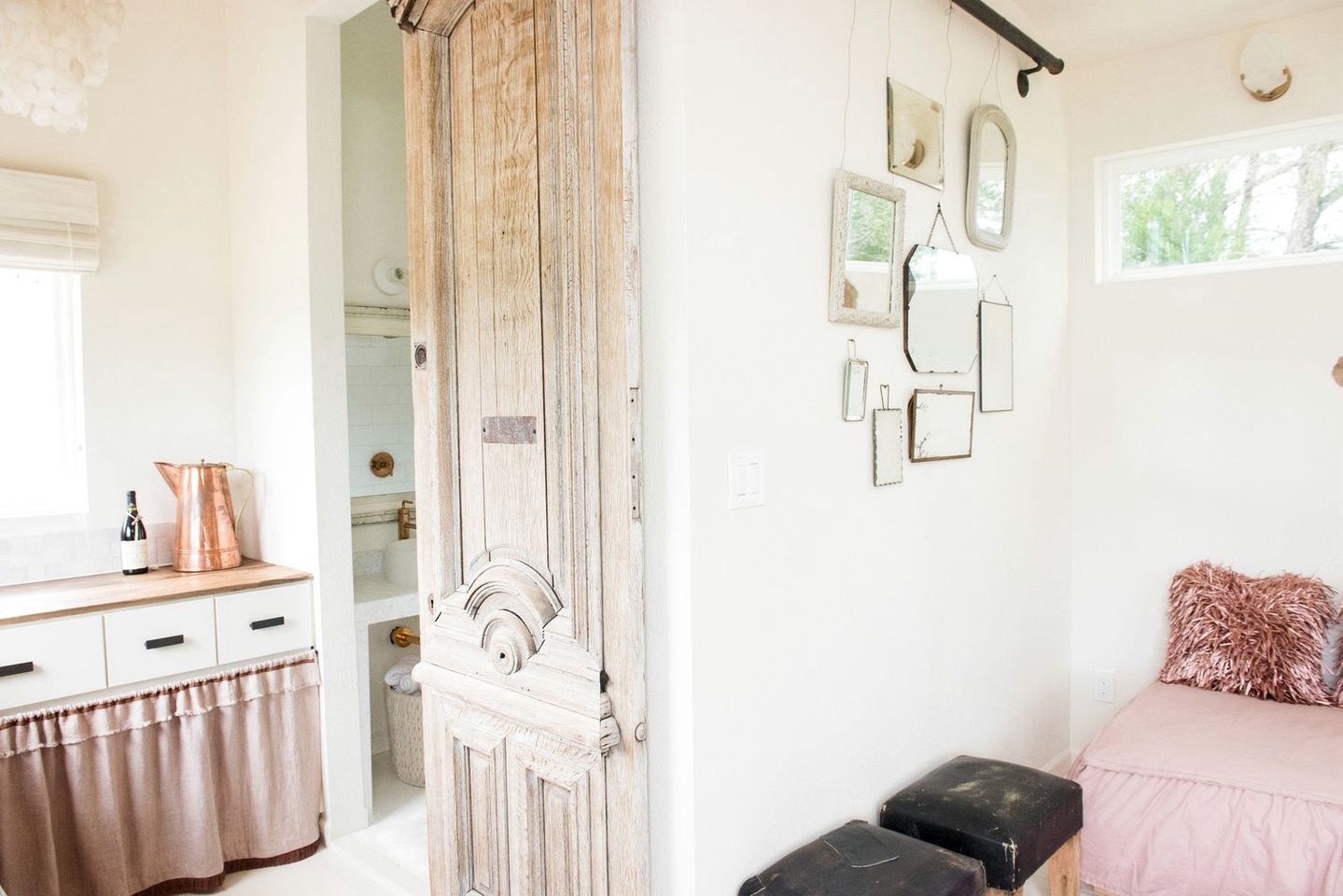 Cute Cozy Cottage for an Amazing Getaway in Round Top, Texas