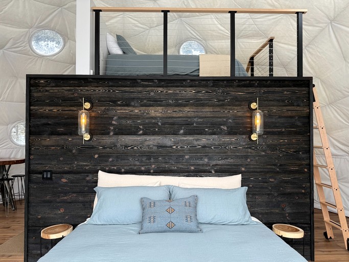 Domes (United States of America, Crane Lake, Minnesota)