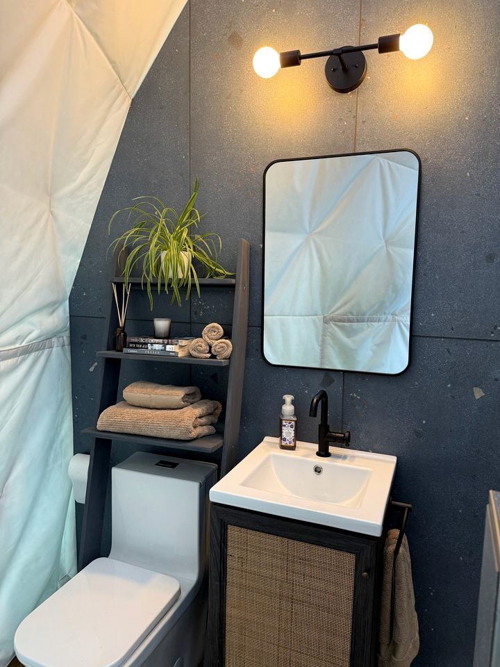 Dreamy Luxury Glamping Dome with Lakefront Views near Voyageurs National Park in Crane Lake, MN