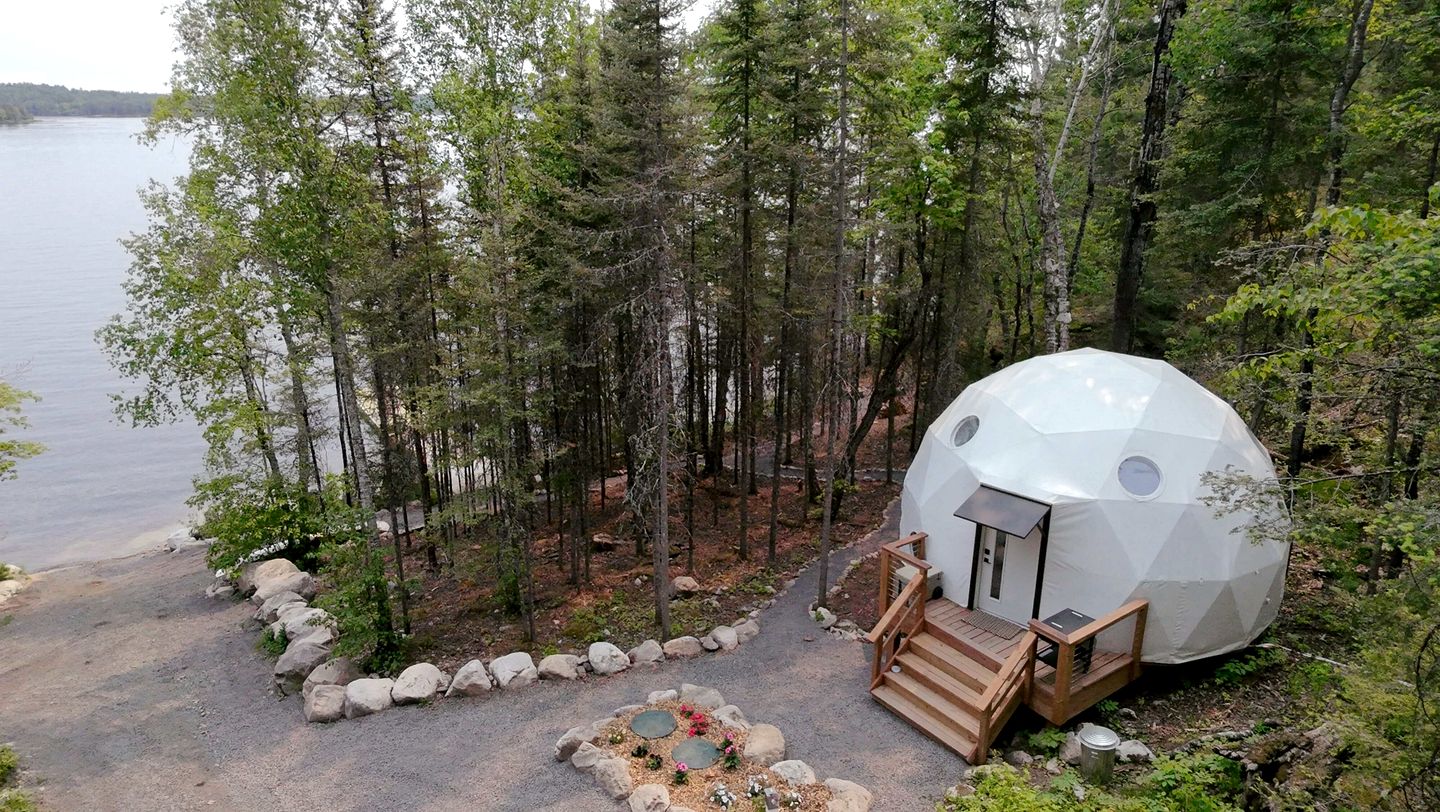 Dreamy Luxury Glamping Dome with Lakefront Views near Voyageurs National Park in Crane Lake, MN