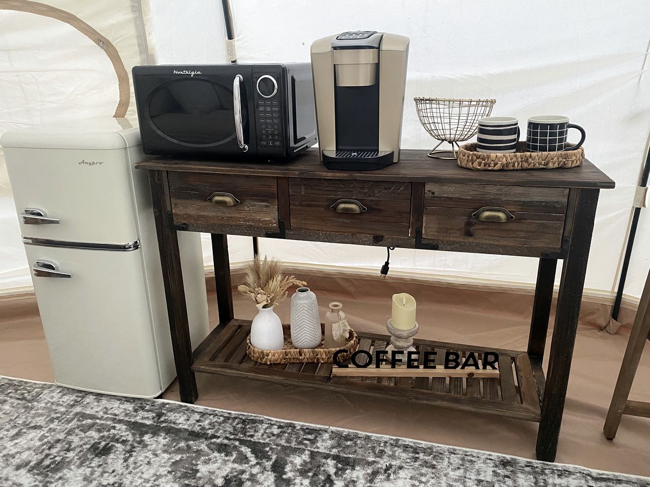 Blissful Bell Tent Oasis near Pymatuning Lake in Pennsylvania