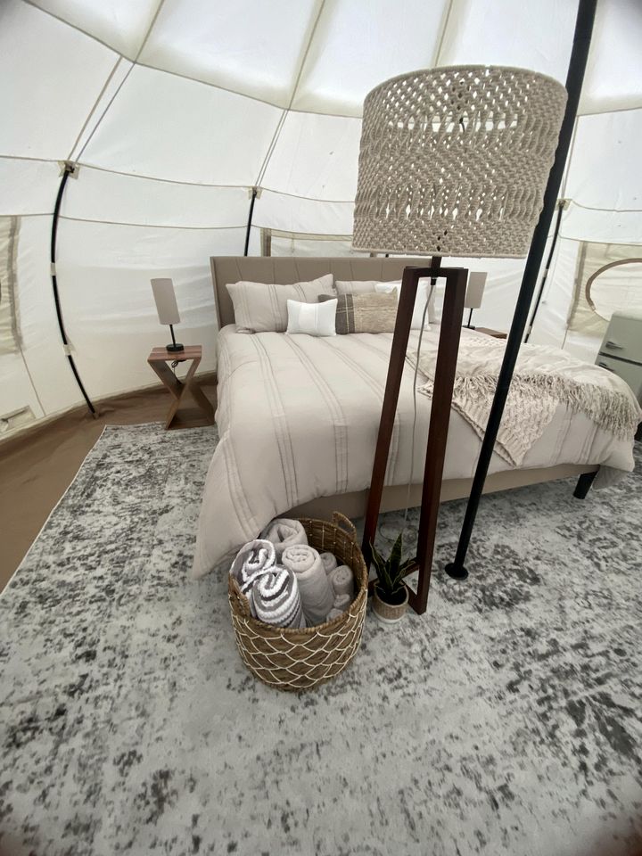 Blissful Bell Tent Oasis near Pymatuning Lake in Pennsylvania