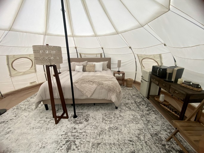 Bell Tents (United States of America, --, Pennsylvania)