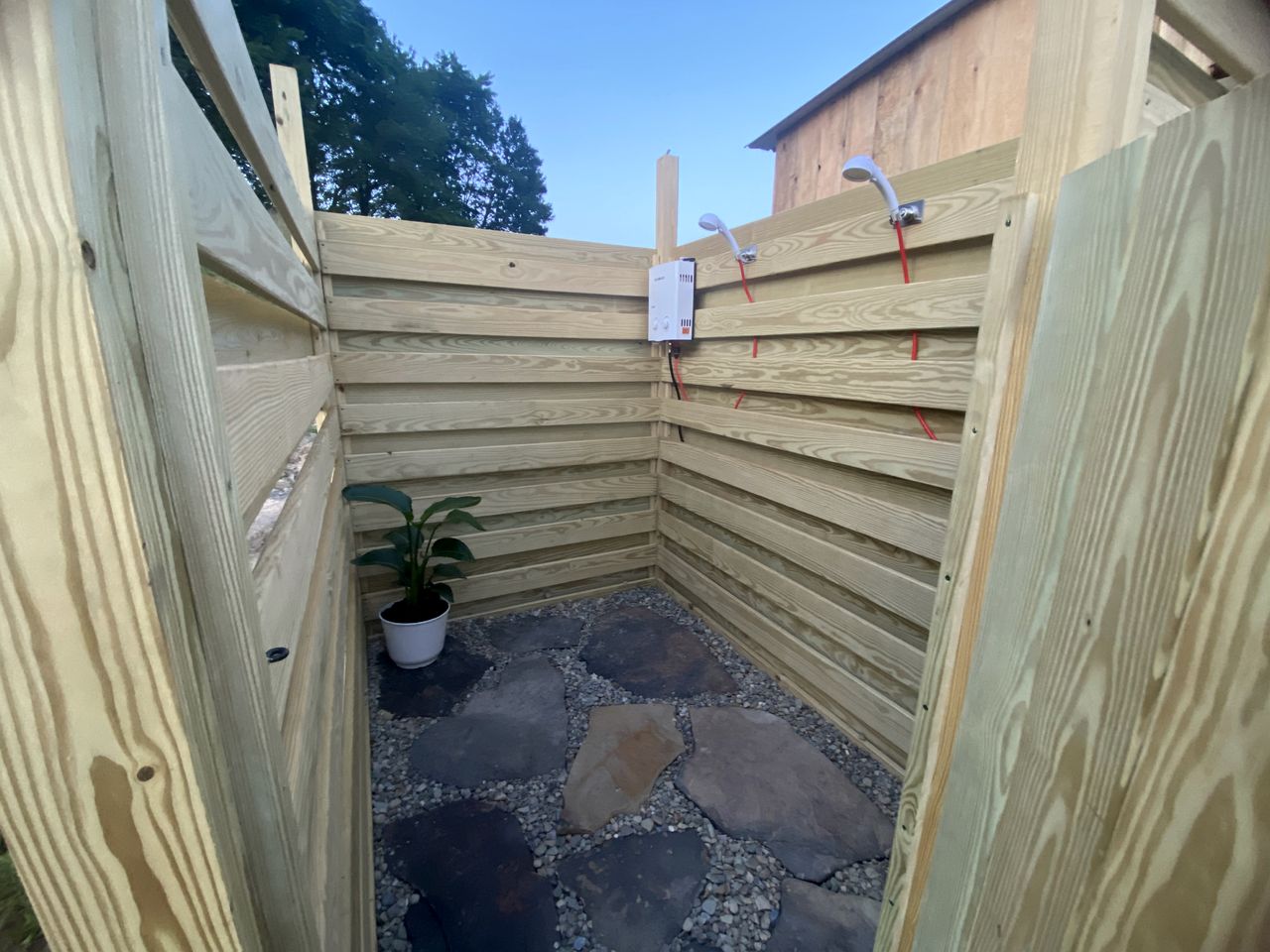 Blissful Bell Tent Oasis near Pymatuning Lake in Pennsylvania