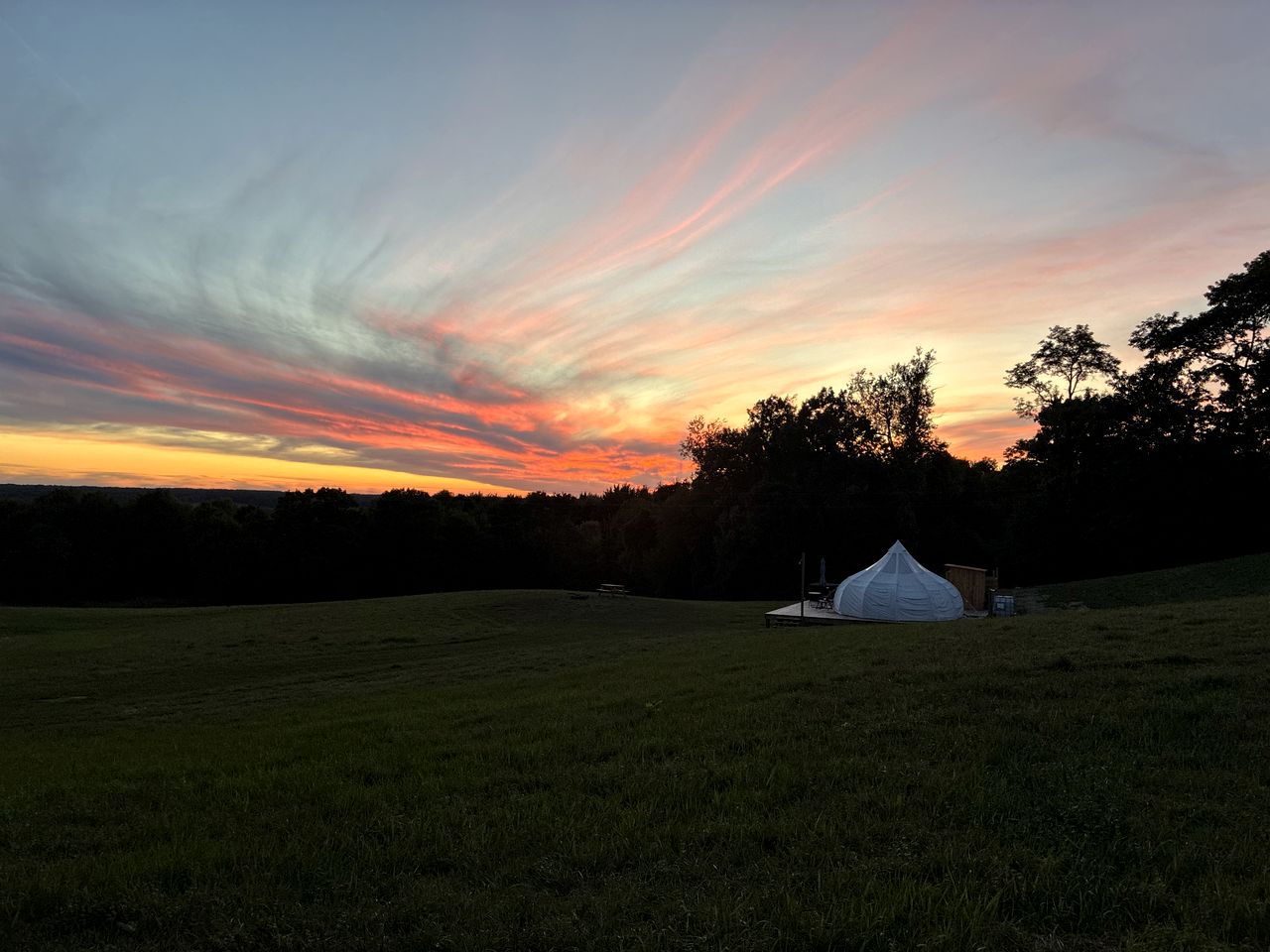 Blissful Bell Tent Oasis near Pymatuning Lake in Pennsylvania