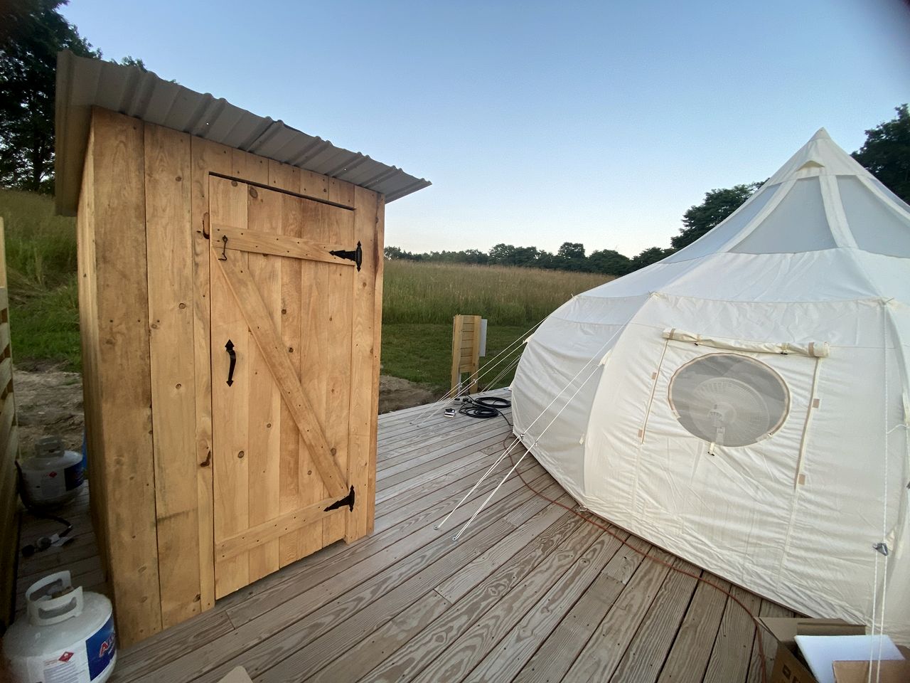 Blissful Bell Tent Oasis near Pymatuning Lake in Pennsylvania