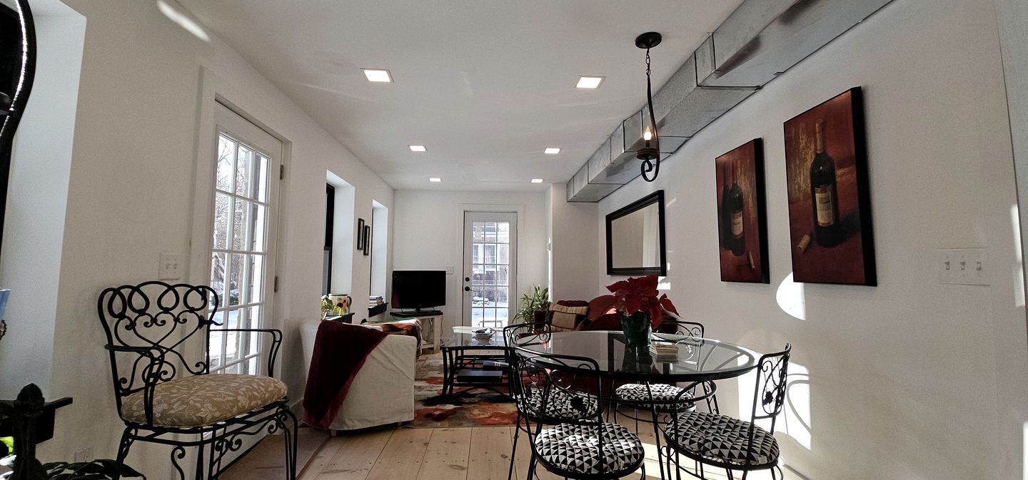 Enchanting Cottage Haven near Long Island Sound in Connecticut