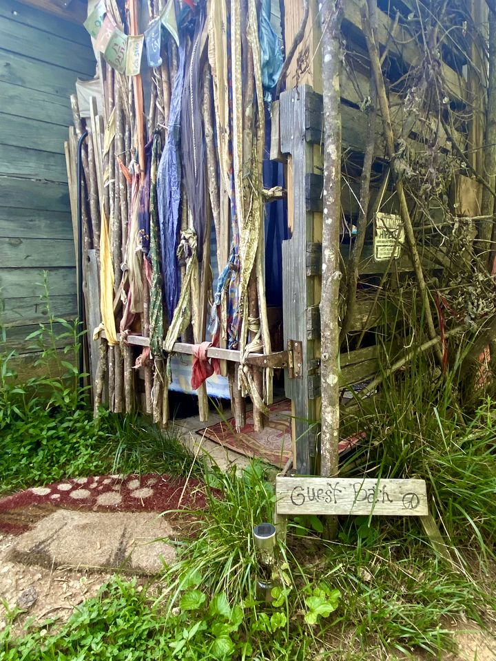 Cozy Bohemian Cottage Glamping with Rescue Animals near Starry Skies – Ararat, NC