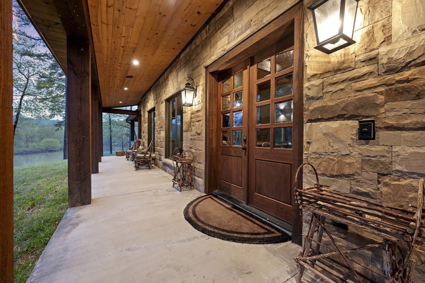 Incredible Spacious Vacation Rental for an Unforgettable Family Escape in Broken Bow, Oklahoma