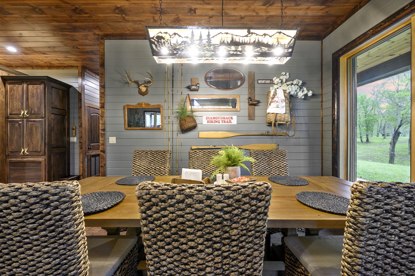 Incredible Spacious Vacation Rental for an Unforgettable Family Escape in Broken Bow, Oklahoma