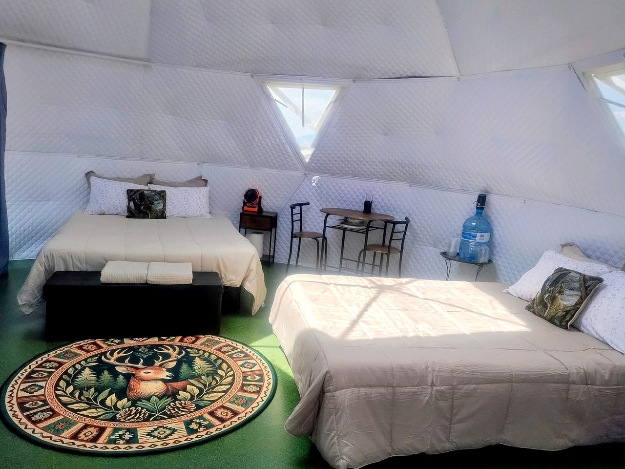 Stunning Off-Grid Dome with Spectacular Views for a Unique Glamping Getaway in Montana