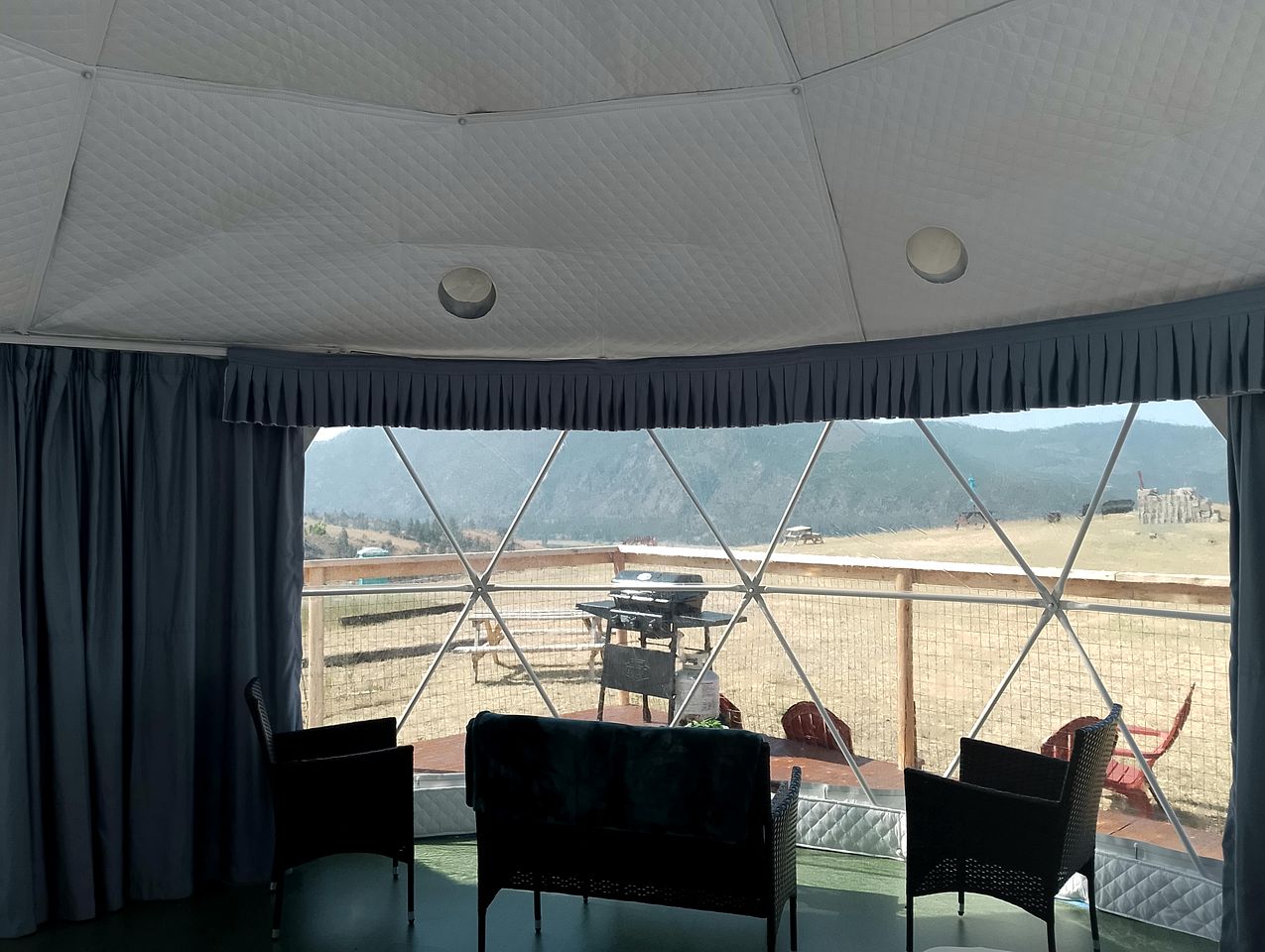 Stunning Off-Grid Dome with Spectacular Views for a Unique Glamping Getaway in Montana