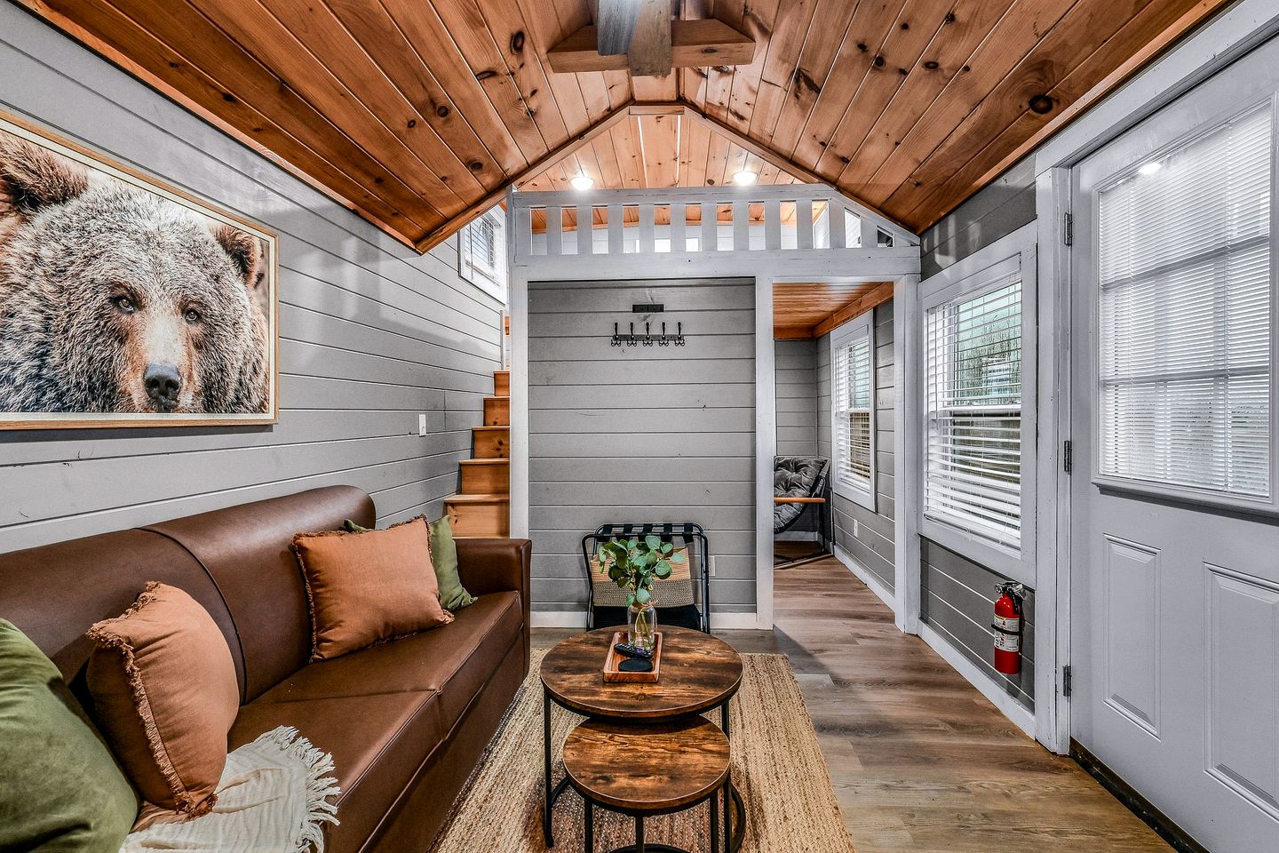 Modern Tiny House Surrounded by Nature, the Perfect Base for Tennessee Adventures in Sevierville