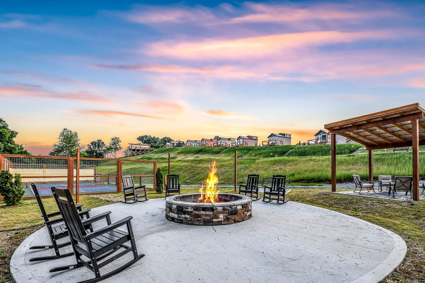 Modern Tiny House Surrounded by Nature, the Perfect Base for Tennessee Adventures in Sevierville