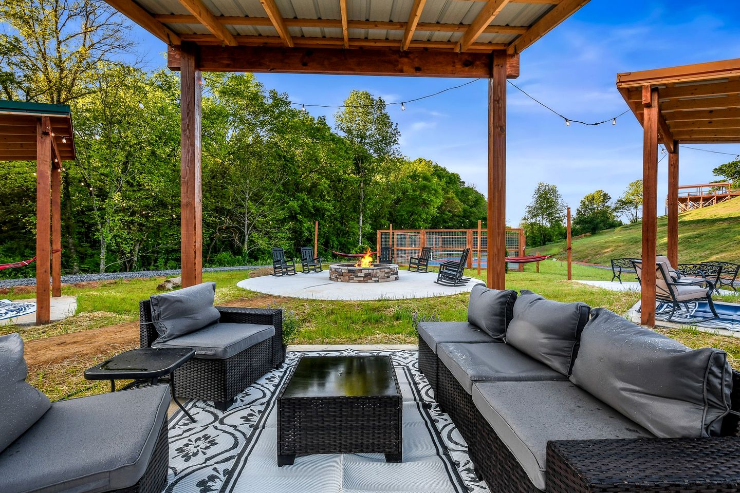 Cozy Tiny House near the Great Smoky Mountains for a Unique Getaway in Sevierville, Tennessee