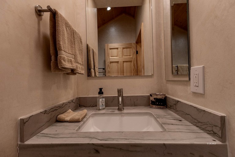 Cabins (United States of America, Duck Creek Village, Utah)