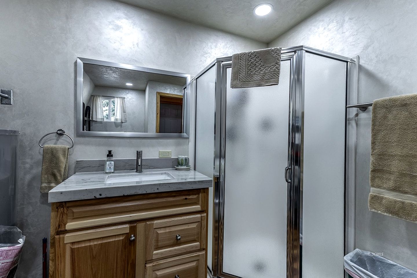 Peaceful Cabin Surrounded by Nature for a Memorable Getaway in Duck Creek Village, Utah