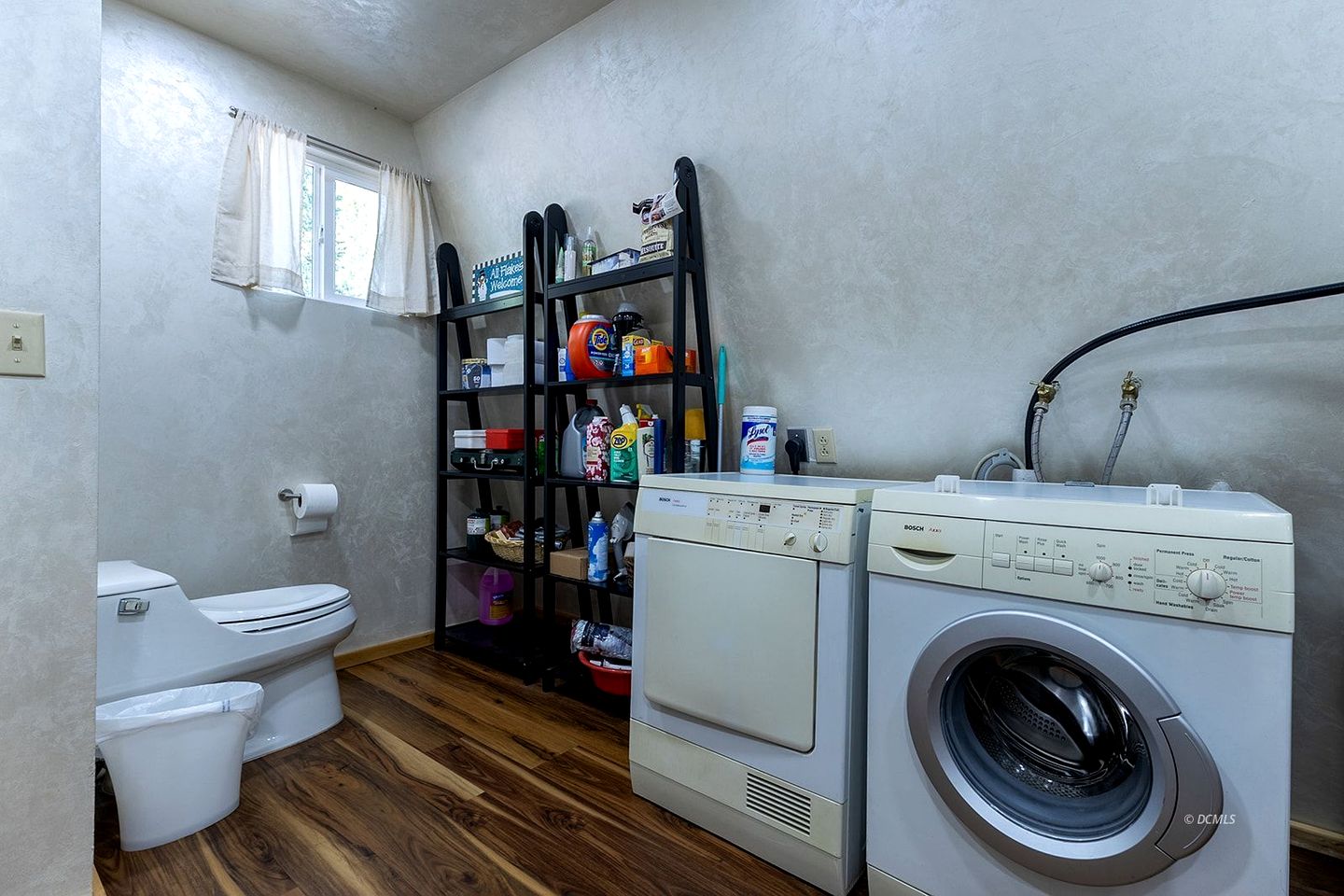 Peaceful Cabin Surrounded by Nature for a Memorable Getaway in Duck Creek Village, Utah