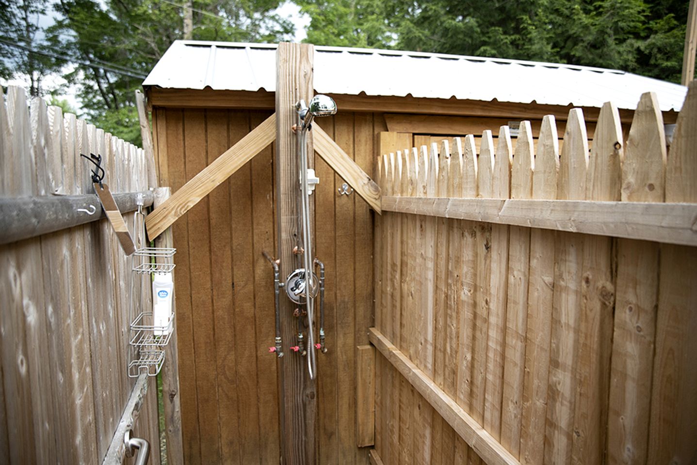 Incredible Modern Tiny Log Cabin near the Ammonoosuc River for a Romantic Getaway in New Hampshire