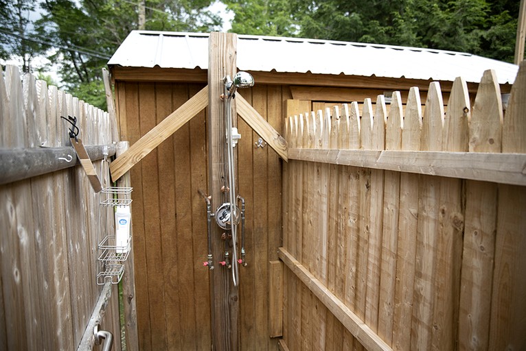 Cabins (United States of America, --, New Hampshire)