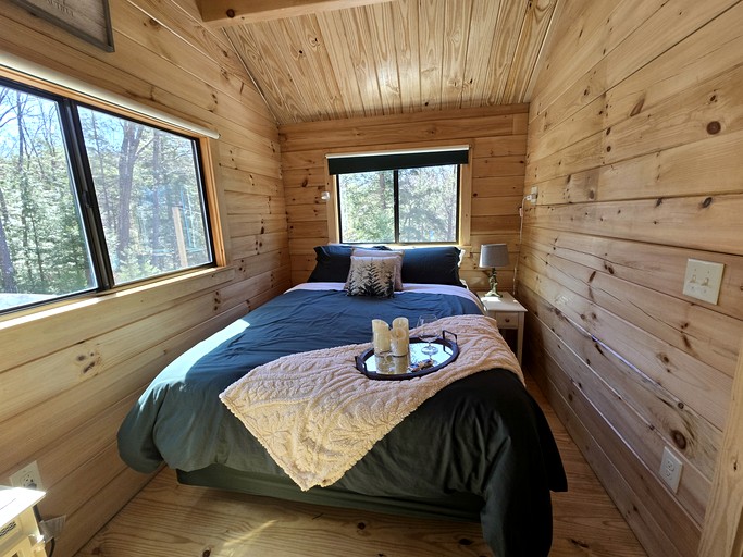 Cabins (United States of America, --, New Hampshire)