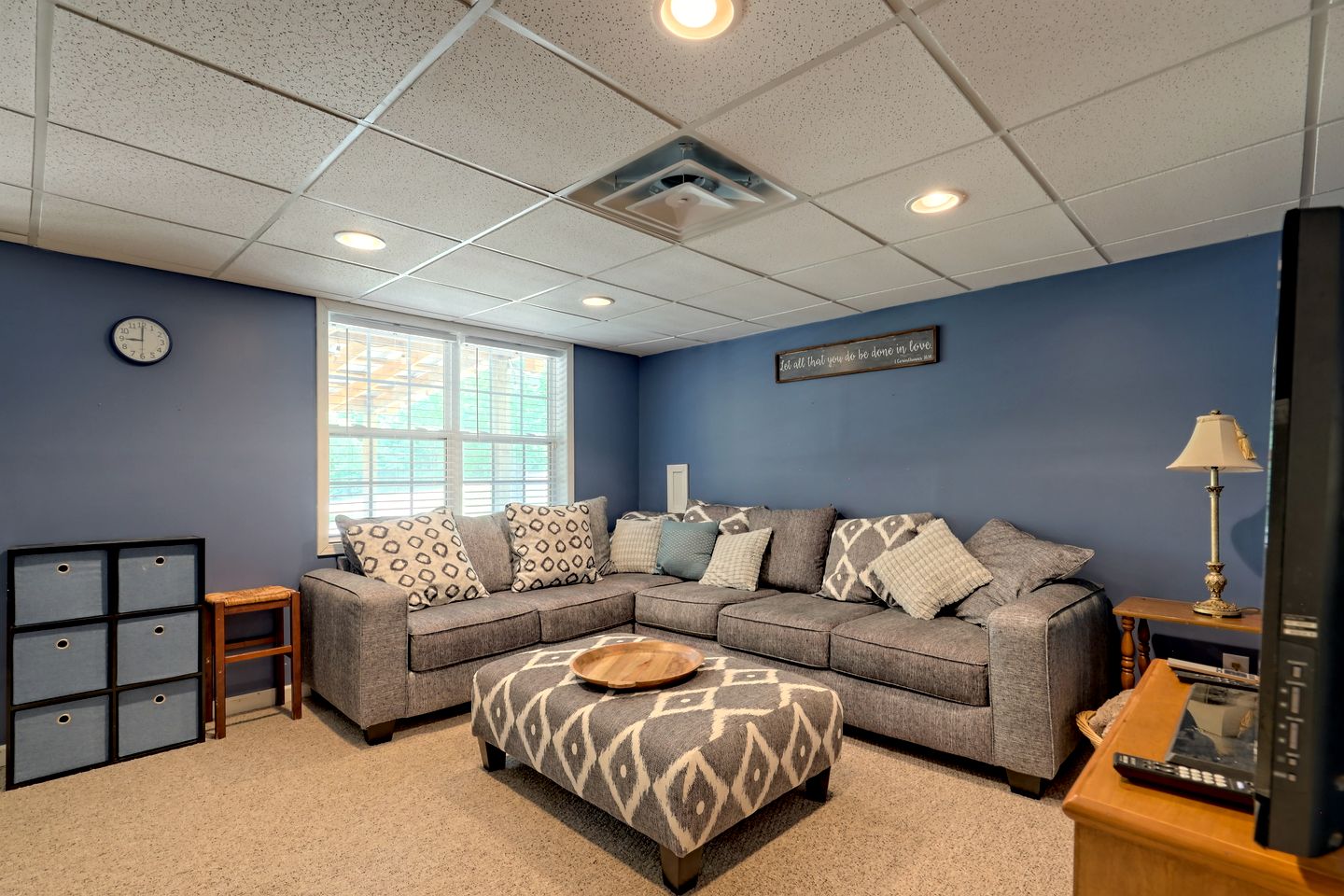 Spacious Mountain View Cabin with Wooded Privacy near Helen, Clarkesville & Cleveland, Georgia