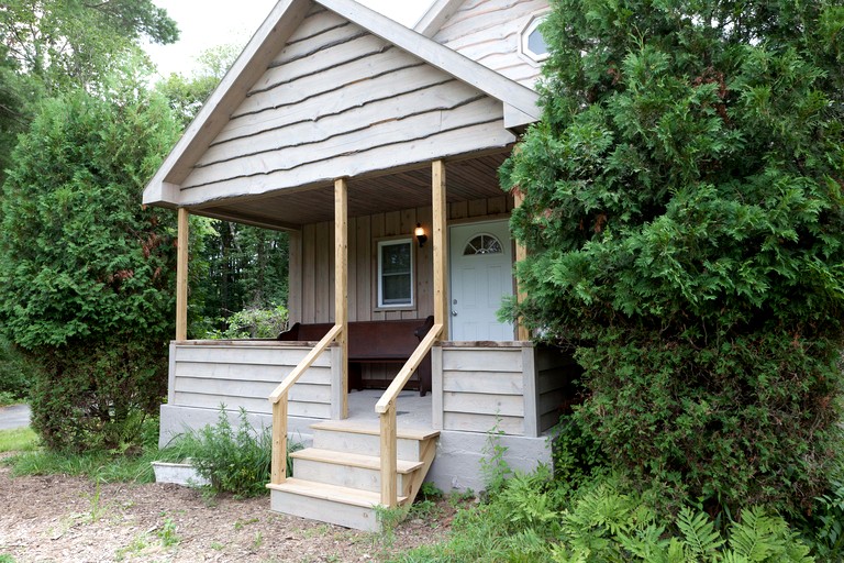 Spacious Modern Vacation Rental for Family Getaways on a Gorgeous Private Farm in Woodridge, New York