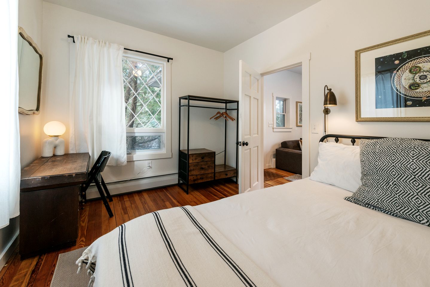 Spacious Modern Vacation Rental for Family Getaways on a Gorgeous Private Farm in Woodridge, New York