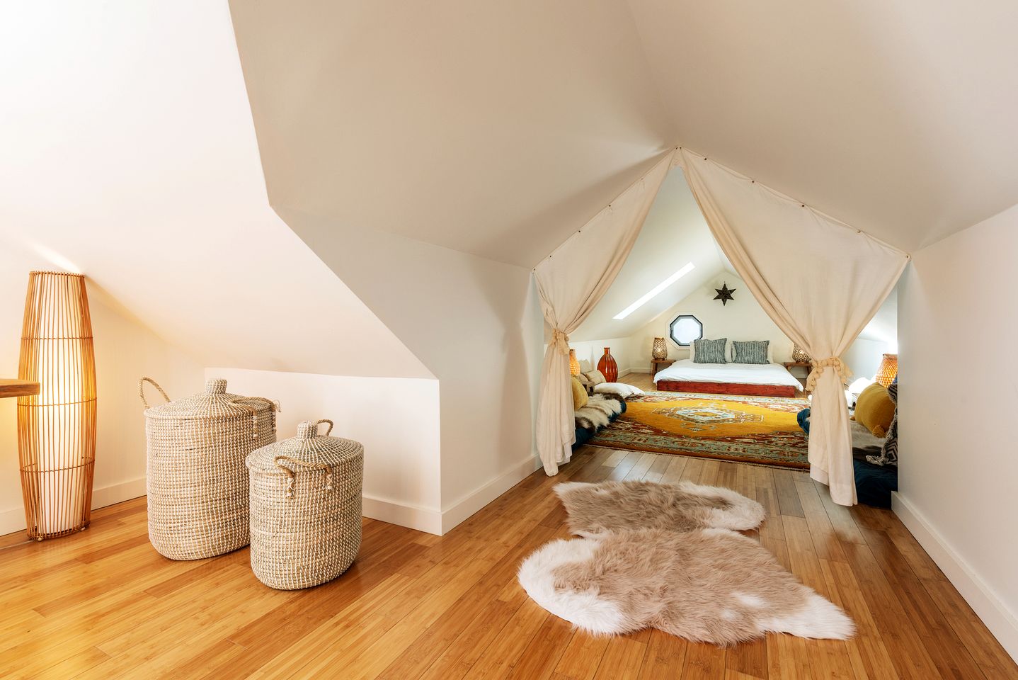 Spacious Modern Vacation Rental for Family Getaways on a Gorgeous Private Farm in Woodridge, New York